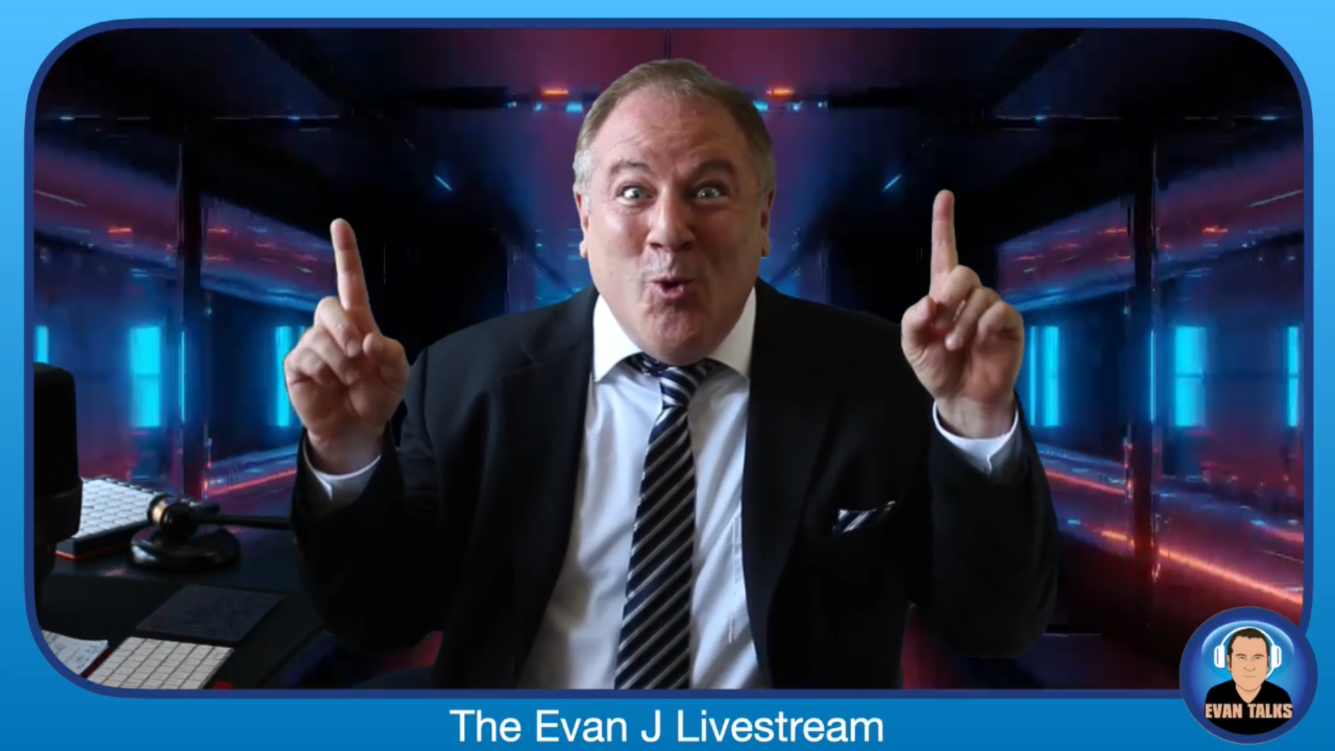 Ep. 019 - UFOs, Lizard People, Solar Flash, Billionaire Bunkers - Evan